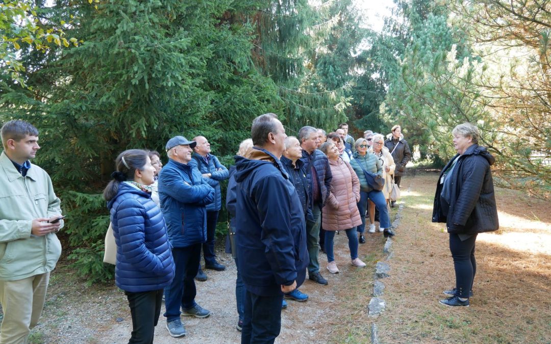Społeczna Służba Instruktorska z Zabrza na szkoleniu w ogrodzie botanicznym