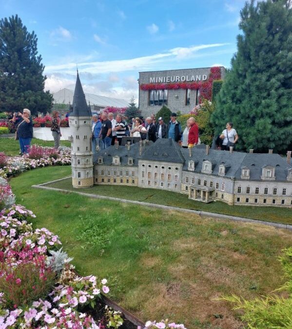Działkowcy z ROD Metalowiec na szkoleniu w Arboretum w Kłodzku